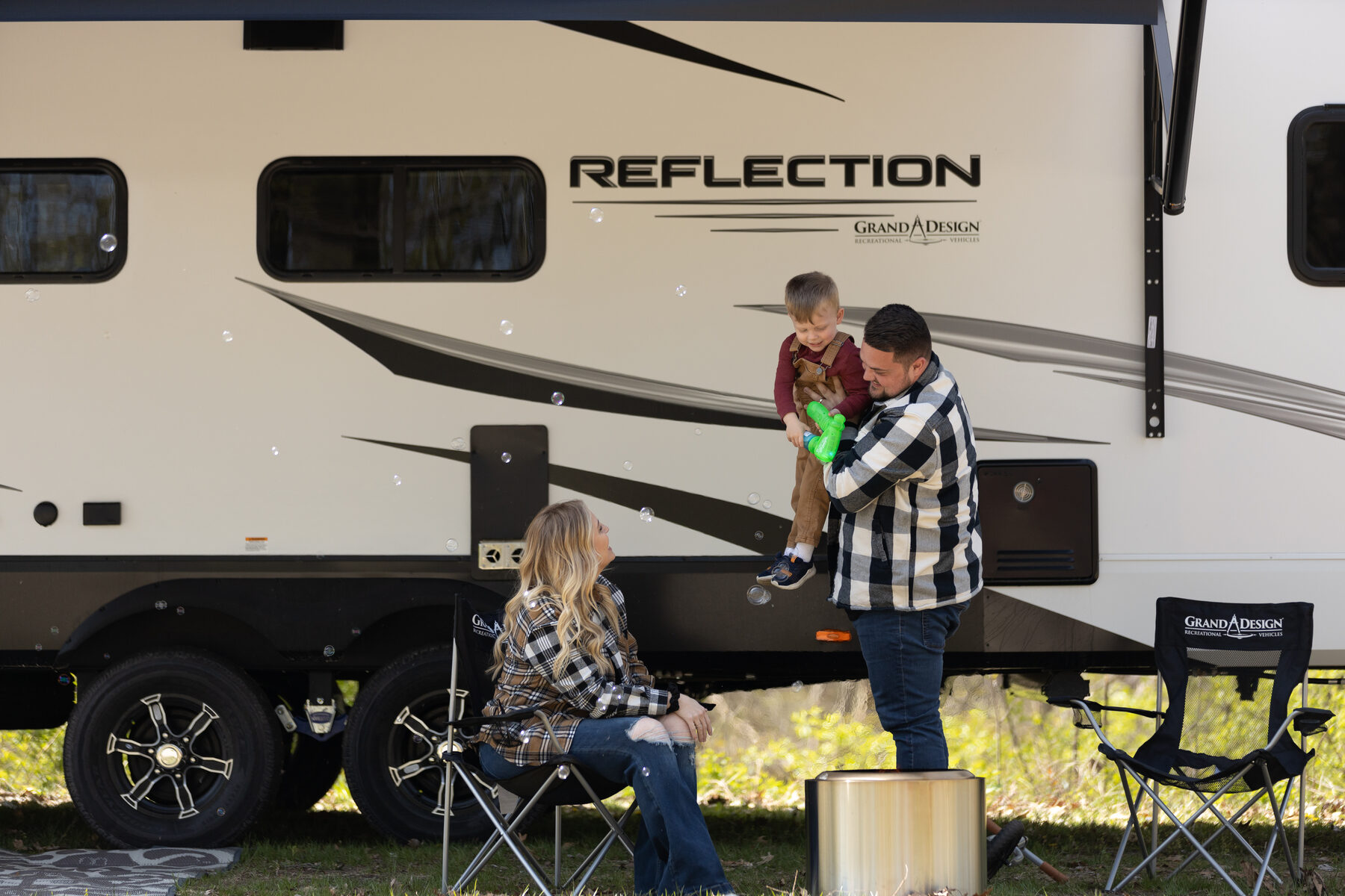 Grand Design Reflection lifestyle 4